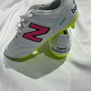 New Balance 442 V2 FG Soccer Cleats White Pink Men's Size 10 Women’s size 11.5